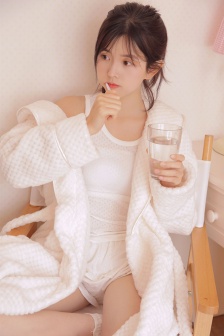 《售楼小姐》在线观看中文